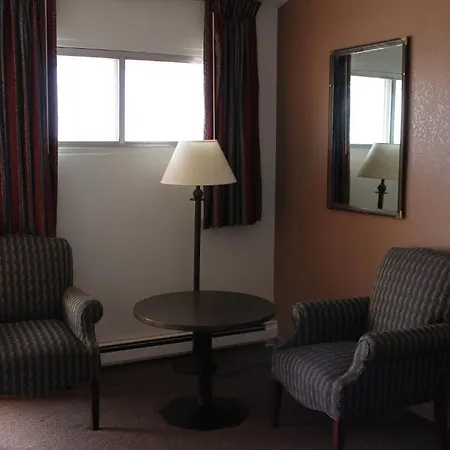First Interstate Inn - Douglas